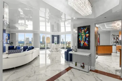 2600 Island Boulevard Aventura FL 33160