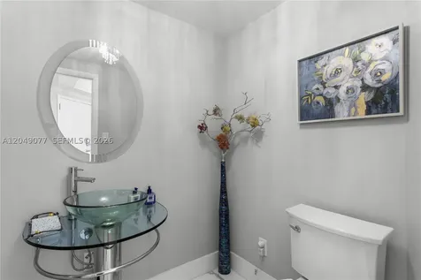 2600 Island Boulevard Aventura FL 33160