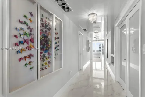 2600 Island Boulevard Aventura FL 33160