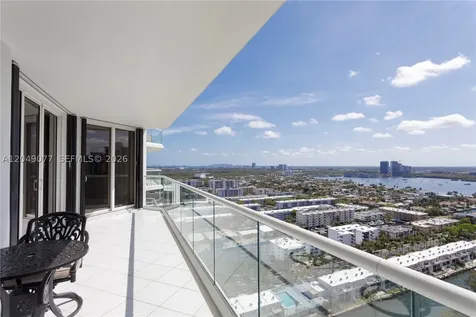 2600 Island Boulevard Aventura FL 33160