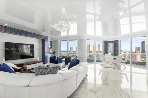 2600 Island Boulevard Aventura FL 33160