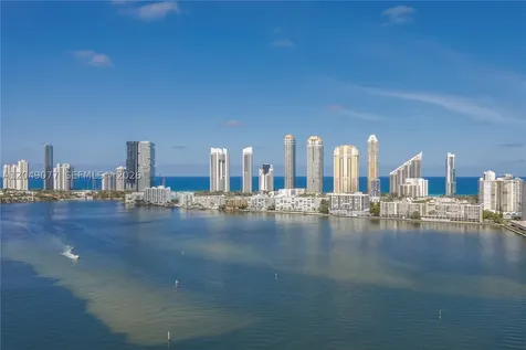 2600 Island Boulevard Aventura FL 33160