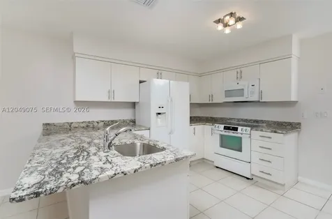15389 S Dixie Hwy 25 Highway Palmetto Bay FL 33157