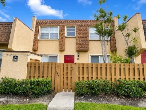 3741 NW 95th Terrace Sunrise FL 33351