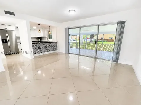 3741 NW 95th Terrace Sunrise FL 33351