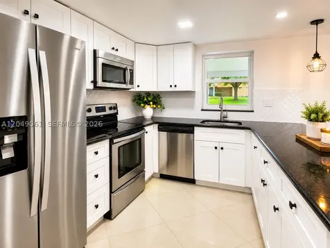 3741 NW 95th Terrace Sunrise FL 33351