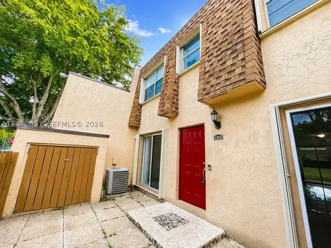 3741 NW 95th Terrace Sunrise FL 33351