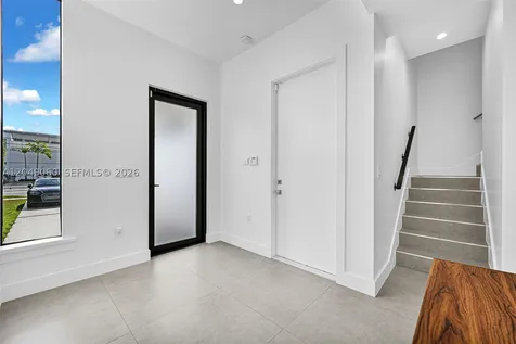 8871 SW 28th Street Miami FL 33165