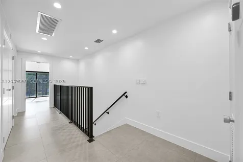 8871 SW 28th Street Miami FL 33165
