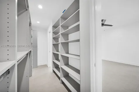 8871 SW 28th Street Miami FL 33165