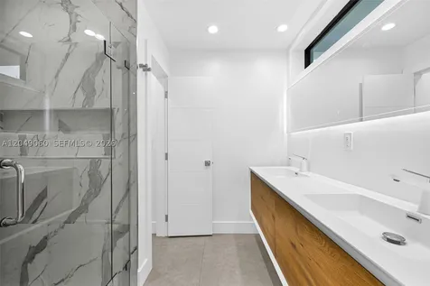 8871 SW 28th Street Miami FL 33165