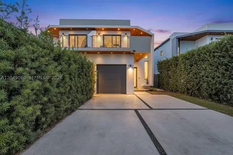 8871 SW 28th Street Miami FL 33165