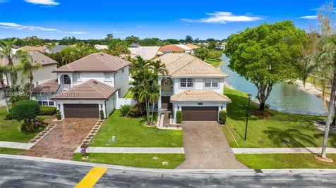 18498 E Covington Trace Boca Raton FL 33498