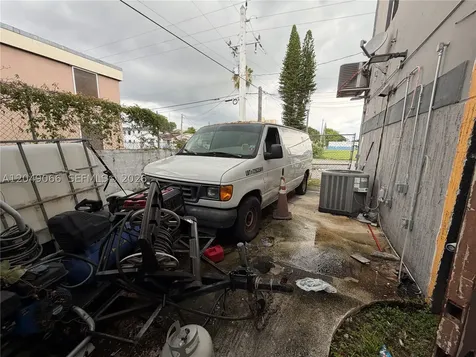 4980 NW 22nd Avenue Miami FL 33142