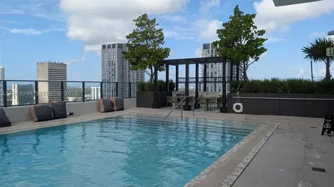 11 NE 6th Street Miami FL 33132