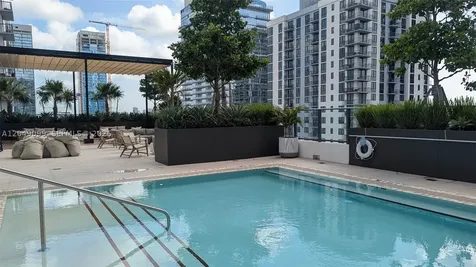 11 NE 6th Street Miami FL 33132