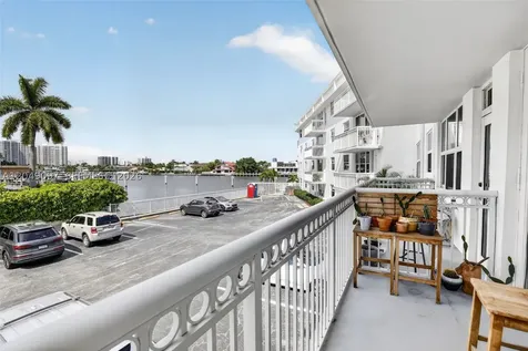 1913 S Ocean Drive Hallandale Beach FL 33009