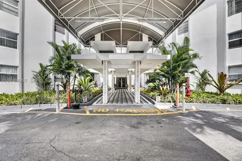 1913 S Ocean Drive Hallandale Beach FL 33009
