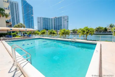 Sunny Isles Beach FL 33160