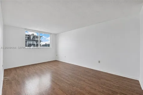 1666 West Avenue Miami Beach FL 33139