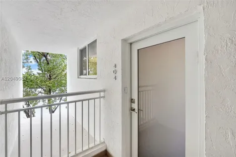 1666 West Avenue Miami Beach FL 33139