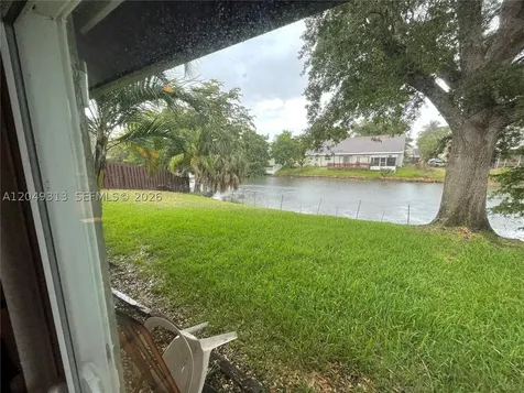 2811 Devonwood Avenue Miramar FL 33025