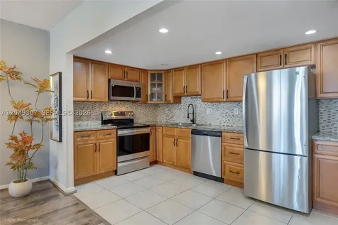 Sunny Isles Beach FL 33160
