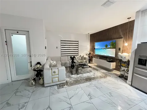 4386 NW 80th Court Doral FL 33166