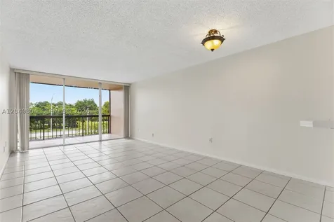 10425 SW 112th Avenue Miami FL 33176