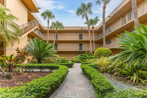 10425 SW 112th Avenue Miami FL 33176