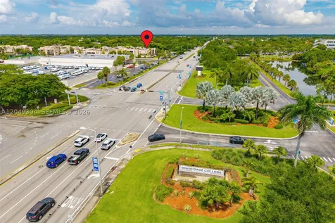 10425 SW 112th Avenue Miami FL 33176