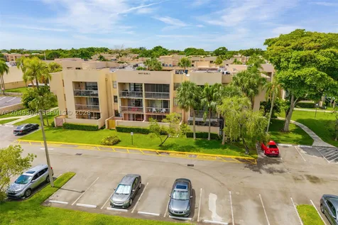 10425 SW 112th Avenue Miami FL 33176