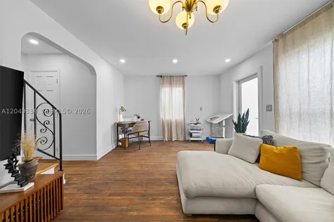 642 86th Street Miami Beach FL 33141