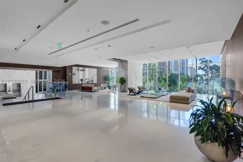 300 Biscayne Boulevard Way Miami FL 33131