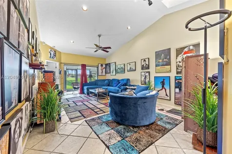 8220 Waterford Lane Tamarac FL 33321