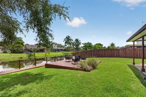 11861 NW 41st Street Sunrise FL 33323