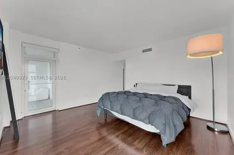 4201 Collins Avenue Miami Beach FL 33140