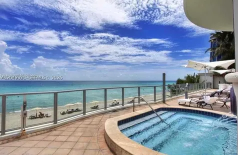 3101 S Ocean Drive Hollywood FL 33019