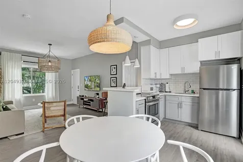 1431 Lincoln Terrace Miami Beach FL 33139