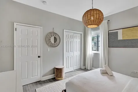 1431 Lincoln Terrace Miami Beach FL 33139