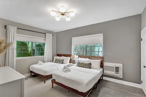 1431 Lincoln Terrace Miami Beach FL 33139