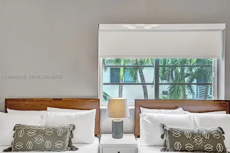 1431 Lincoln Terrace Miami Beach FL 33139