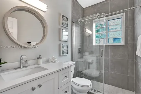 1431 Lincoln Terrace Miami Beach FL 33139