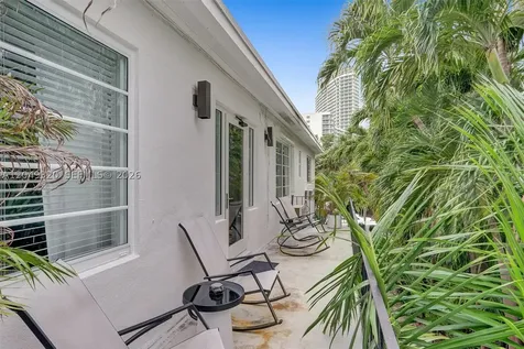 1431 Lincoln Terrace Miami Beach FL 33139