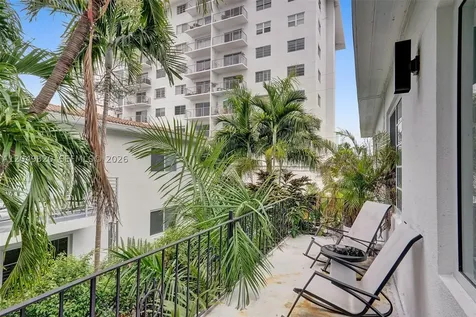1431 Lincoln Terrace Miami Beach FL 33139