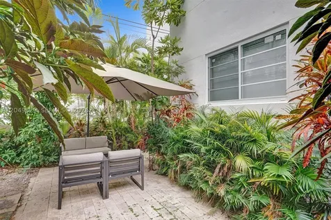 1431 Lincoln Terrace Miami Beach FL 33139