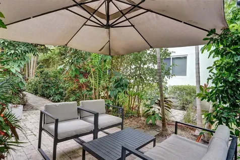 1431 Lincoln Terrace Miami Beach FL 33139