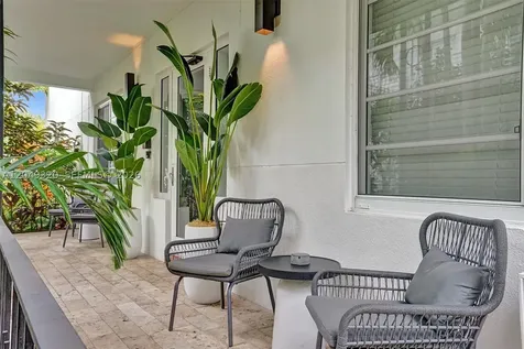 1431 Lincoln Terrace Miami Beach FL 33139