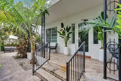 1431 Lincoln Terrace Miami Beach FL 33139