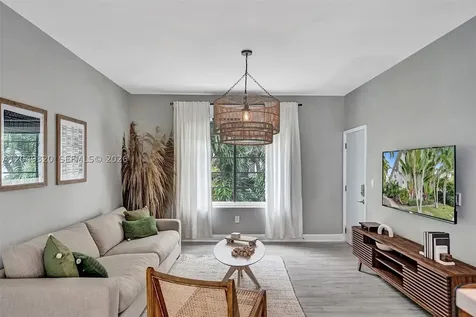 1431 Lincoln Terrace Miami Beach FL 33139